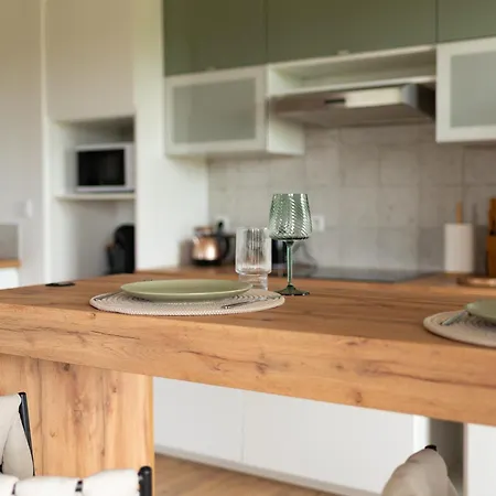 Premium Jacuzzi Terrasse Climatisation *